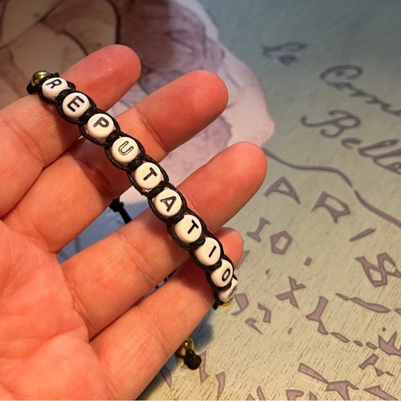 Handmade Taylor Swift Eras REPUTATION Beaded Bracelet - Adjustable - Picture 2 of 4